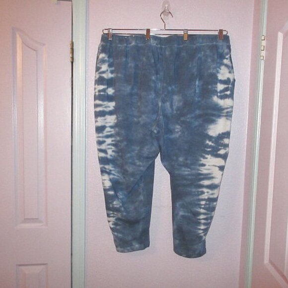 Lane Bryant LIVI Fleece Sweatpants Size 26 28 Pockets Stretch Pull On Soft Cozy - Picture 7 of 9